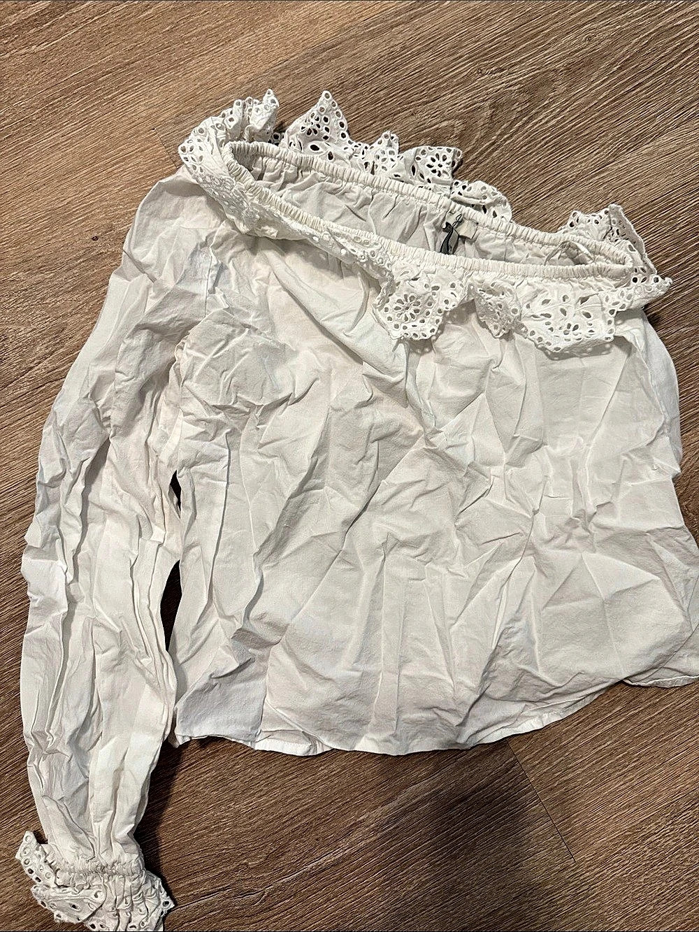 Jo Long Sleeve Eyelet Blouse in White Size XXS Like New
